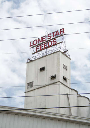 Nacogdoches, TX: Lone Star Feeds located in Nacogdoches, TXのeditorial素材