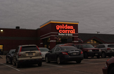 Tyler, TX - December 28, 2018: Golden Corral Buffet and Grill Restaurant on cloudy winter evening, located on South Broadway in Tyler, TXのeditorial素材