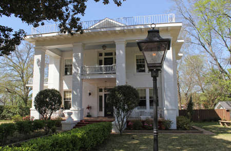 Historic Mansion in Rural Small Townの写真素材