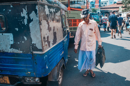 COLOMBO, SRI LANKA - APRIL 03, 2019: Street near the Pettah Market or Manning Market. Pettah Market located in the suburb of Pettah in Colombo, Sri Lankaのeditorial素材