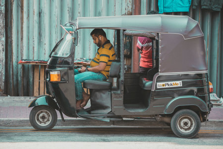 COLOMBO, SRI LANKA - APRIL 03, 2019: Street near the Pettah Market or Manning Market. Pettah Market located in the suburb of Pettah in Colombo, Sri Lankaのeditorial素材