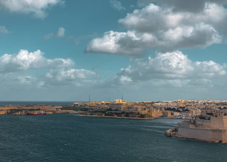 Malta: 03-09-2021: View to Grand Harbor from Upper Barrakka Gardens in the morning day, Valetta, Malta.のeditorial素材