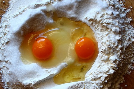 eggs, sugar and flourの写真素材