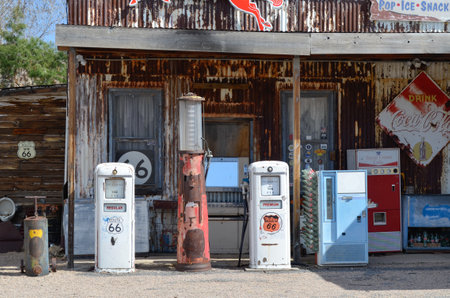 Old gas station in a ghost town on the United States of America Route 66の写真素材