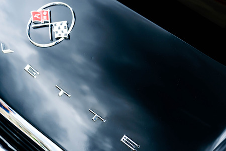 1962 black corvette