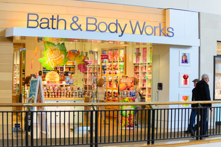 shoppers at an indoor mallのeditorial素材