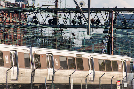 Washington, DC: Trains and overhead power cables near Union Stationのeditorial素材