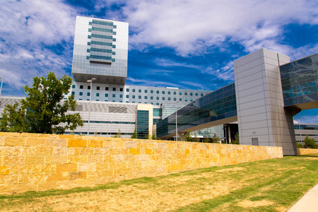 August 19, 2015 - Dallas, Texas, USA: Exterior views of the new addition to Parkland Memorial Hospitalのeditorial素材