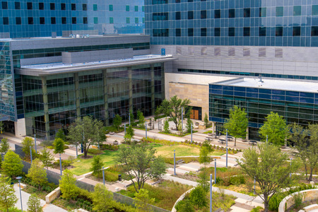 August 19, 2015 - Dallas, Texas, USA: Exterior views of the new addition to Parkland Memorial Hospitalのeditorial素材