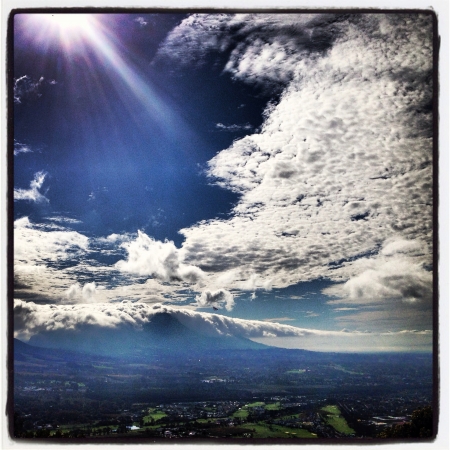 Autumn sun over Cape Townの素材