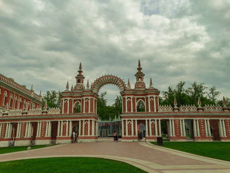 Moscow / Russia; May 24 2017: Tsaritsyno palace arch, Palace museum main entrance, Tsaritsyno parkのeditorial素材