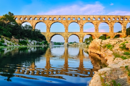 Pont du Gard view with river reflection, Franceの写真素材