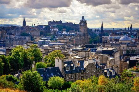 Scenic view of Edinburgh skyline with the castle in background, Scotland, United Kingdomの写真素材