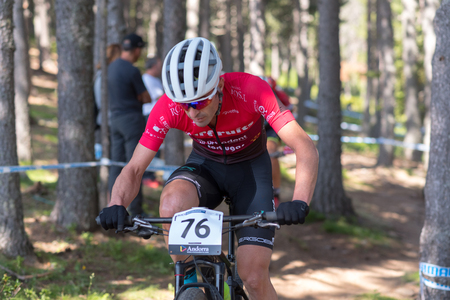 Vallnord, La Massana, Andorra. 17 July 2018. XCO MOUNTAIN BIKE MASTER WORLD CUP, XCO, Mountain Bike World Cup MAsters 2018 35 -  40 , Vallnord Andorra. 17/07/2018 Credit: Martin Silva Cosentino / Alamy Live Newsのeditorial素材