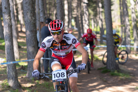 Vallnord, La Massana, Andorra. 17 July 2018. XCO MOUNTAIN BIKE MASTER WORLD CUP, XCO, Mountain Bike World Cup MAsters 2018 35 -  40 , Vallnord Andorra. 17/07/2018 Credit: Martin Silva Cosentino / Alamy Live Newsのeditorial素材