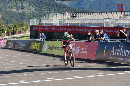 Vallnord, La Massana, Andorra. 17 July 2018. XCO MOUNTAIN BIKE MASTER WORLD CUP 2018, UCI, Mountain Bike World Cup MAsters 2018, Vallnord Andorra. 17/07/2018 Credit: Martin Silva Cosentino / Alamy Live Newsのeditorial素材