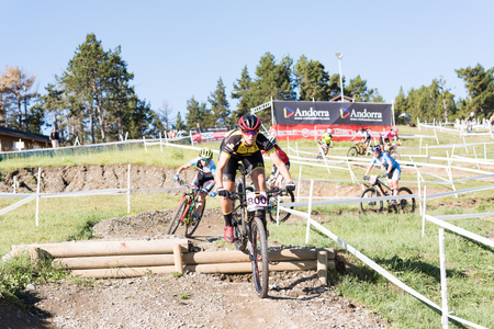 Vallnord, La Massana, Andorra. 17 July 2018. XCO MOUNTAIN BIKE MASTER WORLD CUP 2018, UCI, Mountain Bike World Cup MAsters 2018, Vallnord Andorra. 17/07/2018 Credit: Martin Silva Cosentino / Alamy Live Newsのeditorial素材