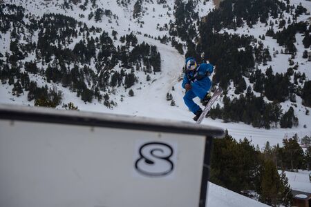 El Tarter, Andorra. 29 March 2019: Snowboarder participating in the Total Fight 2019 Grandvalira Andorra.のeditorial素材