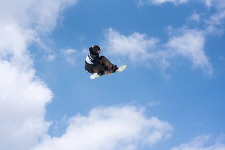 El Tarter, Andorra. 29 March 2019: Snowboarder participating in the Total Fight 2019 Grandvalira Andorra.のeditorial素材