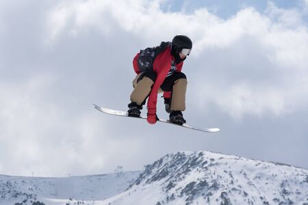 El Tarter, Andorra. 29 March 2019: Snowboarder participating in the Total Fight 2019 Grandvalira Andorra.のeditorial素材