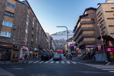 PAS DE LA CASA, ENCAMP. ANDORRA : 2020 18 FEB : SUNNY DAY IN THE POPULAR SKI RESORT IN PAS DE LA...