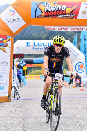 Els Cortals de Encamp, Andorra : Agust 6 2017 : Cyclists in La Purito 2017 in Andorra. Amateur race in Andorra.のeditorial素材