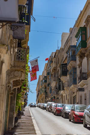 La Valleta, Malta : 2019 May 23 : Street of Valleta, Malta's capital. Cityscape in Sunny Day.のeditorial素材