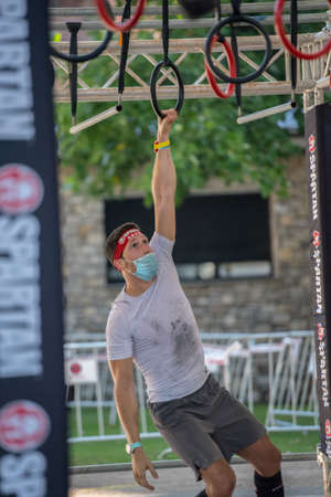 Encamp, Andorra: 2020 Sept 05: Competitors participate in the 2020 Spartan Race obstacle racing challenge in Andorra, on September 05, 2020.のeditorial素材