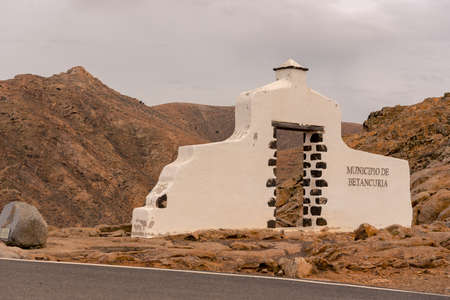 Betancuria, Spain: 2020 06 October: Gateway on the Camino from Bentacoria to Pajara on the island of Fuerteventura, Spain in summer 2020のeditorial素材