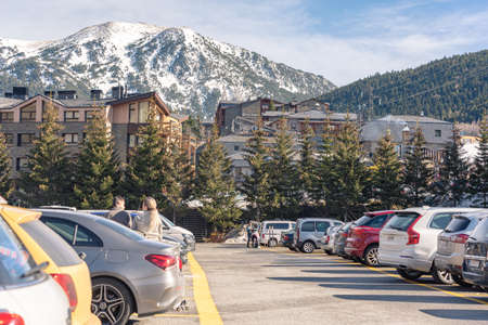 El Tarter, Andorra: 2021 Febraury 2: Paking int COVID19 times Grandvalira ski resort on Andorra in 2021のeditorial素材