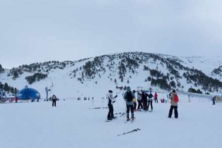 Grandvalira, Andorra : 2022 Febrary 1 : People practicing ski in Andorra in the winter of 2022.のeditorial素材