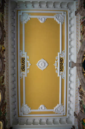 Port, Portugal. 2022 May 05 . Main hall of the Sao Bento Train Station in the city of Porto in the summer of 2022.のeditorial素材