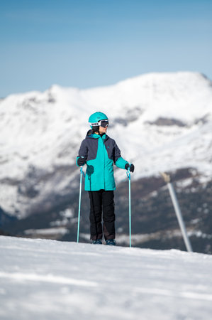 Grandvalira, Andorra : 2022 deember 29 : Skier on the slopes of Grandvalira in Andorra in winter 2022.のeditorial素材