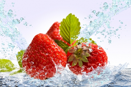 Strawberry splash Wedの写真素材