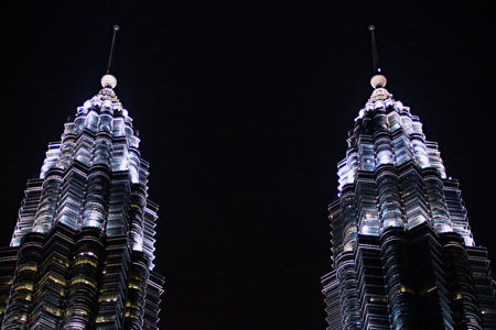 Petronas Twin Towers at night in Kuala Lumpur, Malaysia.のeditorial素材