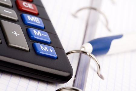 business organizer, pen and calculator
の写真素材