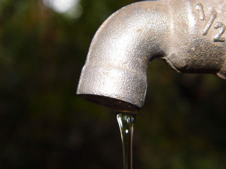 Faucet with water drop