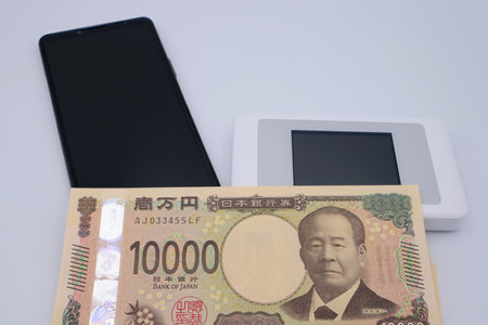 Pocket Wi-Fi, Japan's new 10,000 yen bill, and smartphone