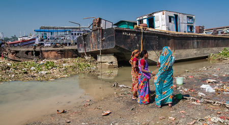 CALCUTTA, INDIA - CIRCA NOVEMBER 2013: ghats in Calcutta circa November 2013 in Calcutta.のeditorial素材