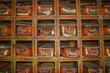 PANGBOCHE, NEPAL - CIRCA OCTOBER 2013: Buddhist holy book in a monastery in Pangboche circa October 2013 in Pangboche.のeditorial素材
