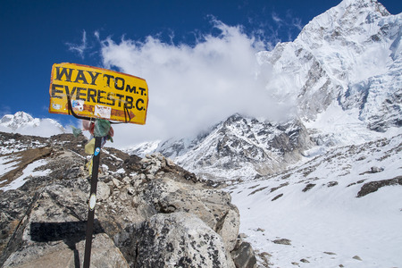 EVEREST BASE CAMP, NEPAL - CIRCA OCTOBER 2013: way to Everest Base Camp  circa October 2013 in Everest Base Camp.のeditorial素材