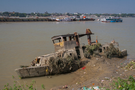 CALCUTTA, INDIA - CIRCA NOVEMBER 2013: end of life boats circa November 2013 in Calcutta.のeditorial素材