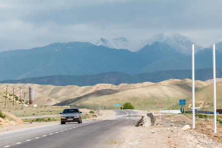 NARYN, KYRGYZSTAN - CIRCA JUNE 2017: View of the streets and the city of Naryn circa June 2017 in Naryn.のeditorial素材