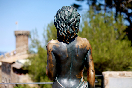 Statue girls in Tossa de Mar. Architectureのeditorial素材