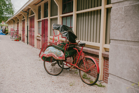 Vintage bike seat and roofの写真素材