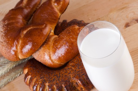 bread and milk in a glassの写真素材