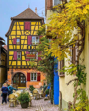 Colorful painting modern artistic artwork, drawing in oil European famous street view, beautiful old vintage house, textured brush strokes, design print for canvas or paper poster, touristic productの写真素材