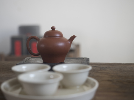 Teapot set with cups