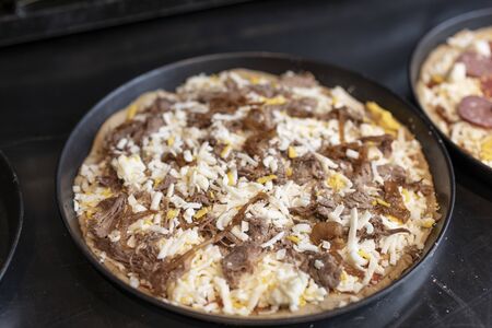 Roast Beef Pizza before cookingの写真素材