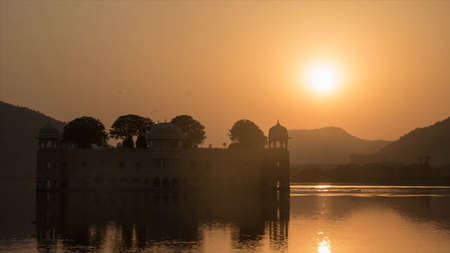 Sunset at the Orchha Ghat in Amritsar, Punjab, Indiaの写真素材